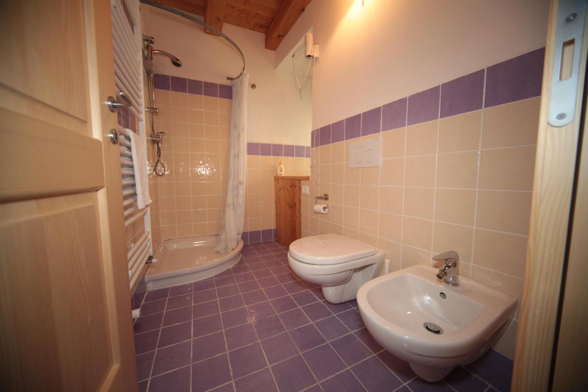 Albergo Diffuso Valcellina E Val Vajont In Erto Habitación foto